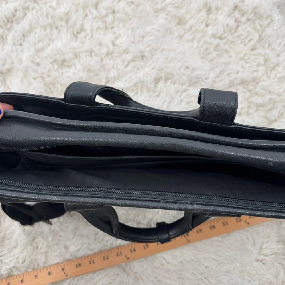 Tumi Black Leather Briefcase with Expandable Pouches Compartments